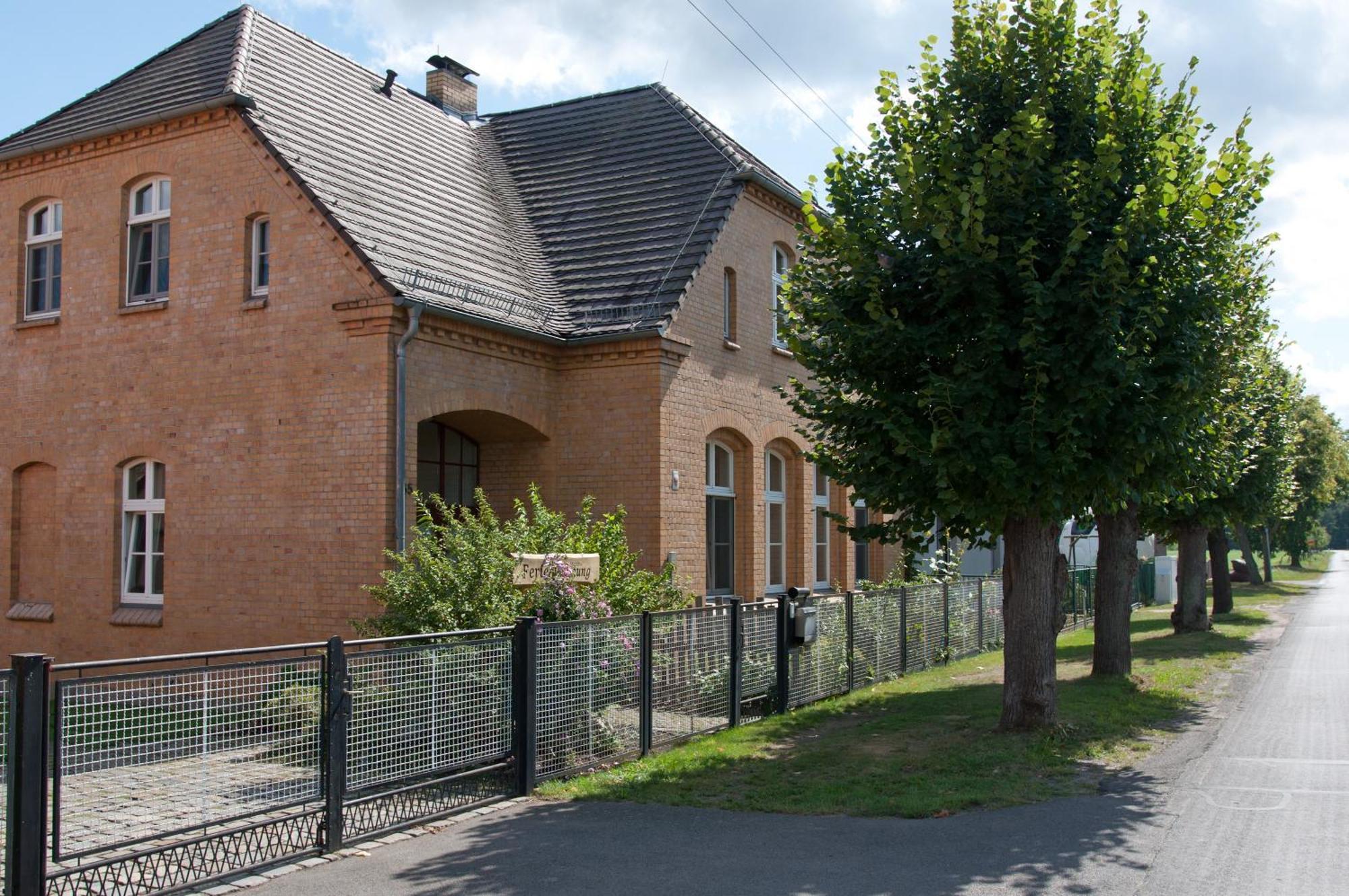 Ferienwohnung Alte Schule 韦茨乔 外观 照片