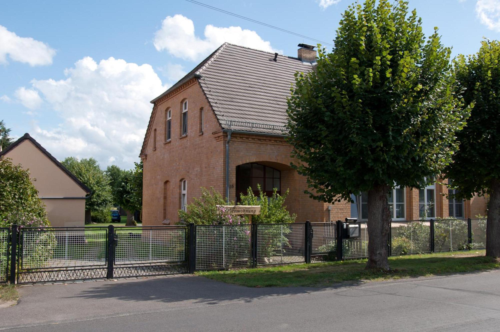 Ferienwohnung Alte Schule 韦茨乔 外观 照片